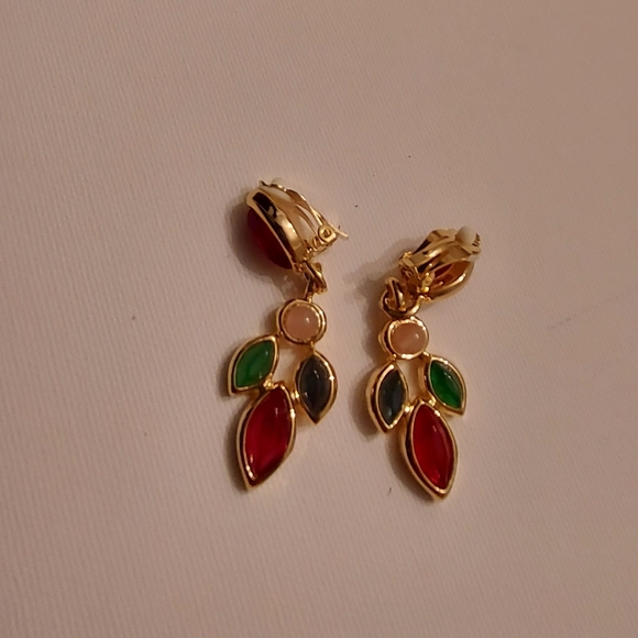 Multicolored gold tone clip on earrings - Picture 13 of 13